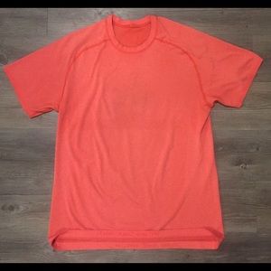 Men's Lululemon Large Shirt.
